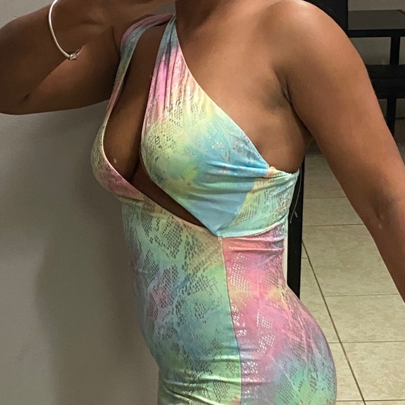 Mini dress - Picture 3 of 3